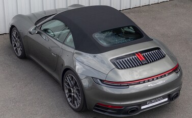 Porsche 911 (992) Carrera 4S Cabriolet 10