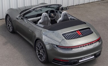 Porsche 911 (992) Carrera 4S Cabriolet 11