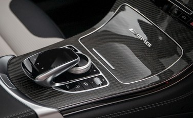 Mercedes-Benz GLC 63 4Matic 21