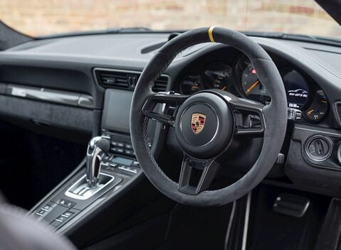 Porsche 911 (991.2) GT3 RS Weissach 11