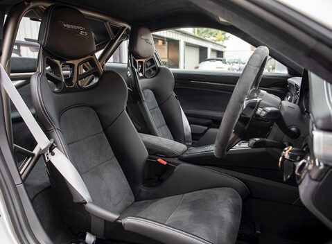 Porsche 911 (991.2) GT3 RS Weissach 12