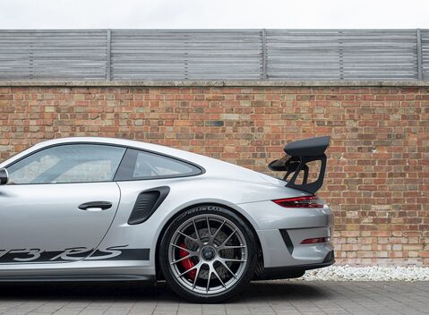 Porsche 911 (991.2) GT3 RS Weissach 33