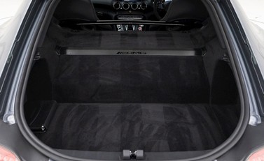 Mercedes-Benz AMG GT R GT R Premium 27