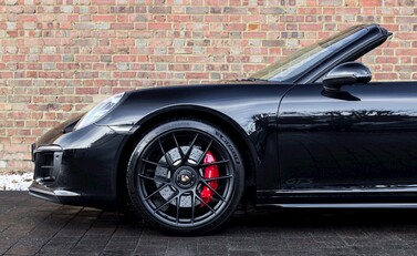 Porsche 911 (991) Targa 4 GTS 15