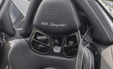 Porsche 918 Spyder 15