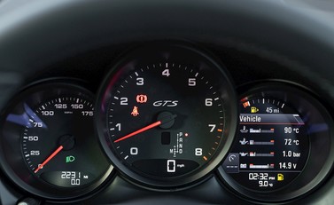 Porsche Macan GTS 19