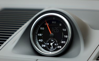Porsche Macan Turbo Performance Package 29