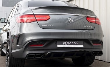 Mercedes-Benz GLE 63 S 4MATIC Night Edition 26