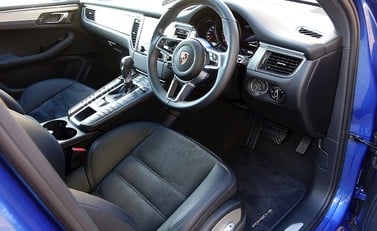 Porsche Macan GTS 14