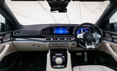 Mercedes-Benz GLS 63 Night Edition Executive 20