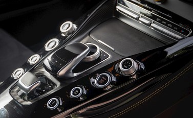 Mercedes-Benz AMG GT R GT R 18