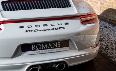 Porsche 911 (991.2) Carrera 4 GTS 25
