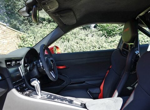 Porsche 911 (991) GT3 RS 4