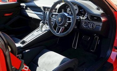 Porsche 911 (991) GT3 RS 9