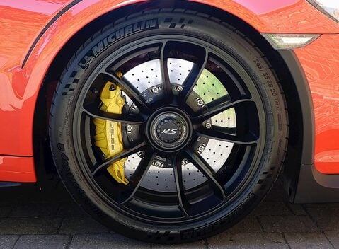 Porsche 911 (991) GT3 RS 11