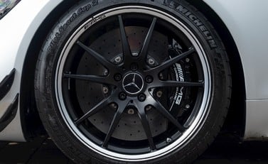 Mercedes-Benz AMG GT R GT R Pro 10