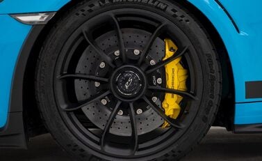Porsche 911 (991.2) GT3 RS 8