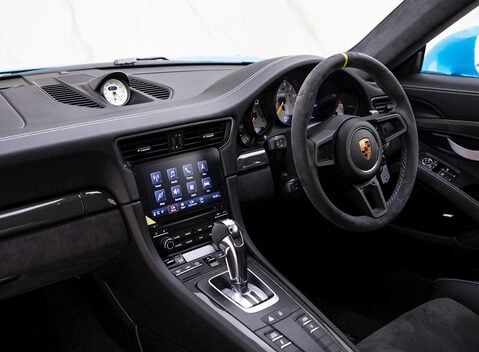 Porsche 911 (991.2) GT3 RS 13