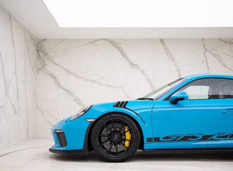 Porsche 911 (991.2) GT3 RS 24