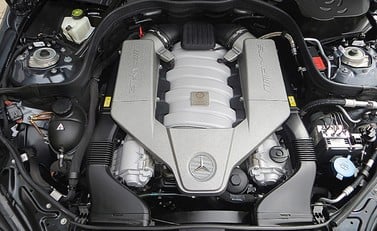 Mercedes-Benz E Class AMG 13