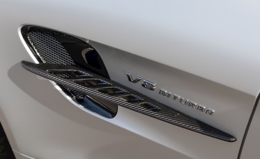 Mercedes-Benz AMG GT R GT R Premium 29