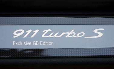 Porsche 911 (991) Turbo S GB Edition 4