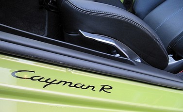 Porsche Cayman R 2