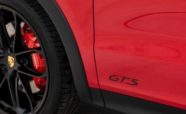 Porsche Cayenne GTS Coupé 26