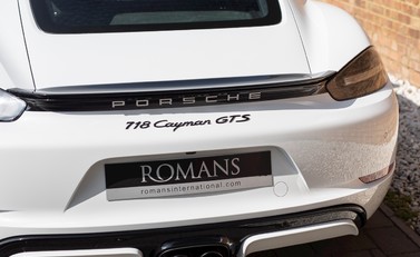 Porsche 718 Cayman GTS 25