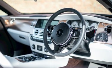 Rolls-Royce Wraith - 'Inspired by British Music' 11