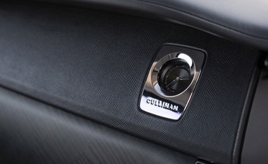 Rolls-Royce Cullinan 24