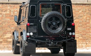 Land Rover Defender 90 XS T40S 3