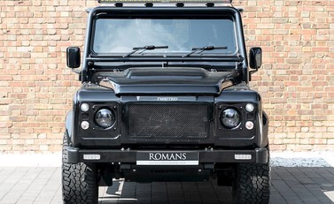 Land Rover Defender 90 XS T40S 4