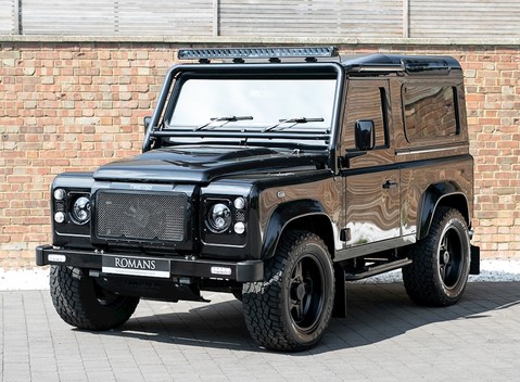 Land Rover Defender 90 XS T40S 6