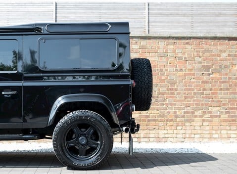 Land Rover Defender 90 XS T40S 21