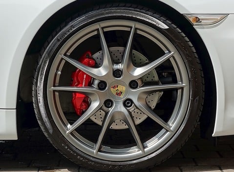 Porsche Cayman GTS 17