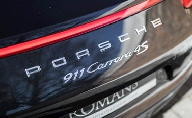 Porsche 911 (991.2) Carrera 4S 28