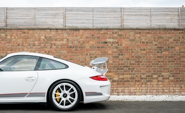 Porsche 911 (997) GT3 RS 4.0 28