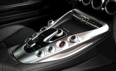 Mercedes-Benz Amg GT GT S 17