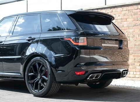 Land Rover Range Rover Sport 5.0 SVR 25