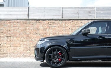 Land Rover Range Rover Sport 5.0 SVR 32