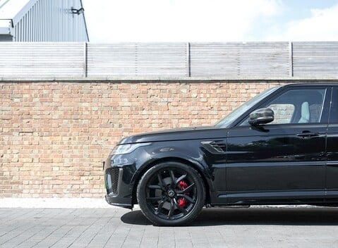 Land Rover Range Rover Sport 5.0 SVR 32