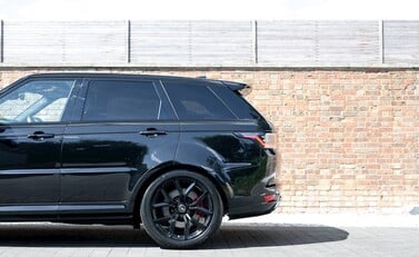 Land Rover Range Rover Sport 5.0 SVR 33