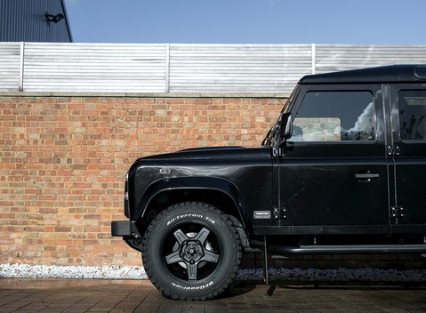 Land Rover Defender 110 XS Classic Series I 24