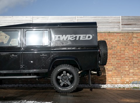Land Rover Defender 110 XS Classic Series I 25