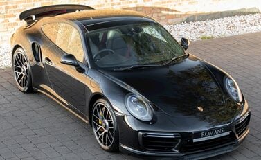 Porsche 911 (991.2) Turbo S 8