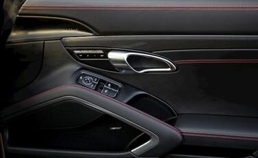 Porsche 911 (991.2) Turbo S 17