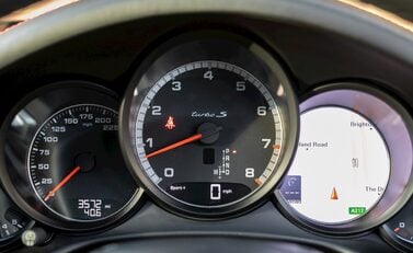 Porsche 911 (991.2) Turbo S 18