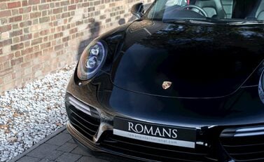 Porsche 911 (991.2) Turbo S 22
