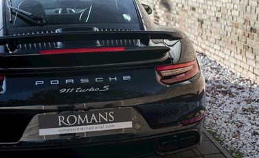 Porsche 911 (991.2) Turbo S 23
